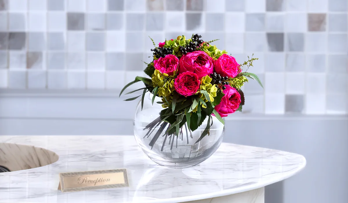 イヴL（ピオニーパープル）花びんつき花束