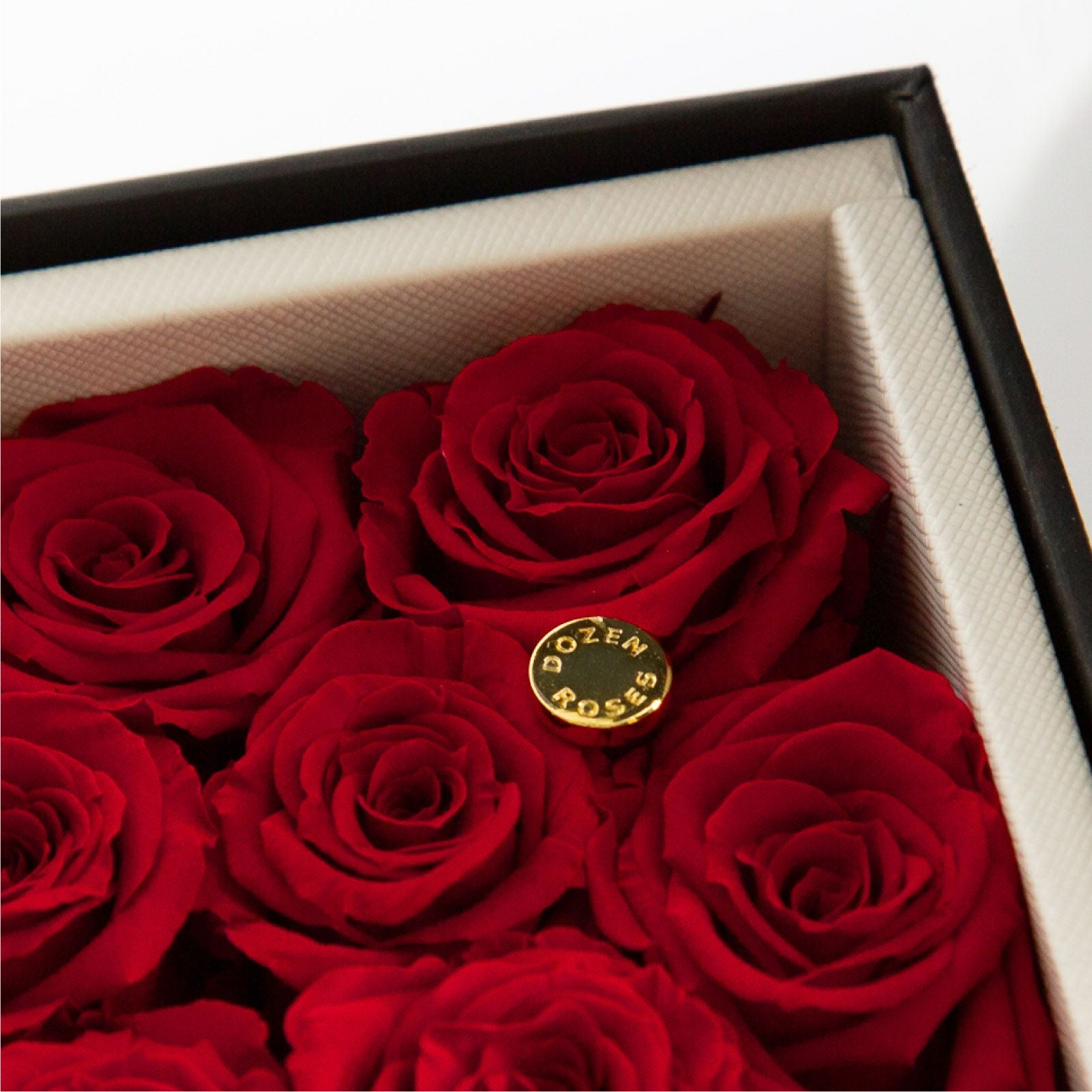 ブリザーブドフラワー（PREMIUM RED ROSE） ダーズンローズドゥロワー(プレミアム)/レッド （プリザーブドフラワー