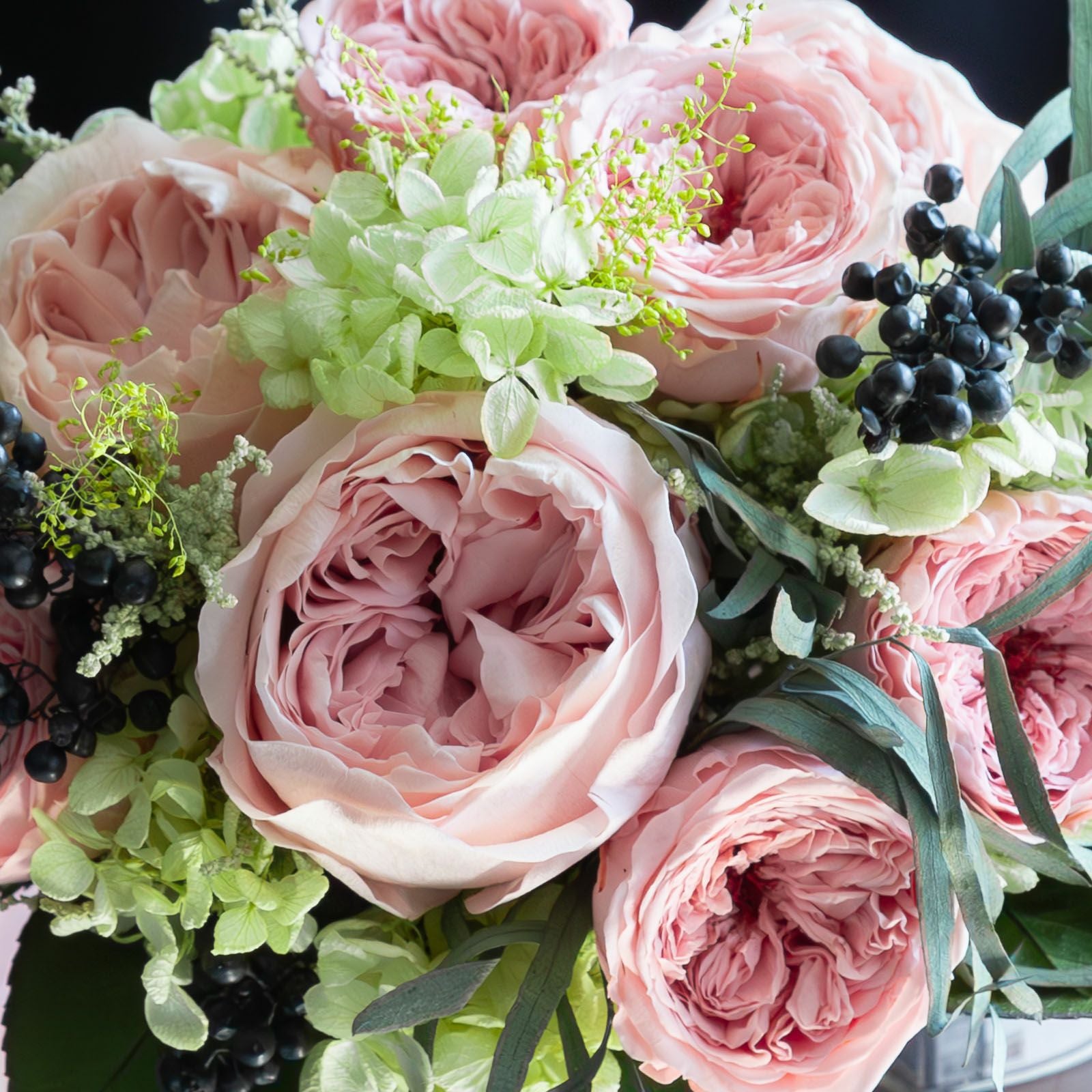 イヴ(L)/フェミニンピンク花びんつき花束 （プリザーブドフラワー